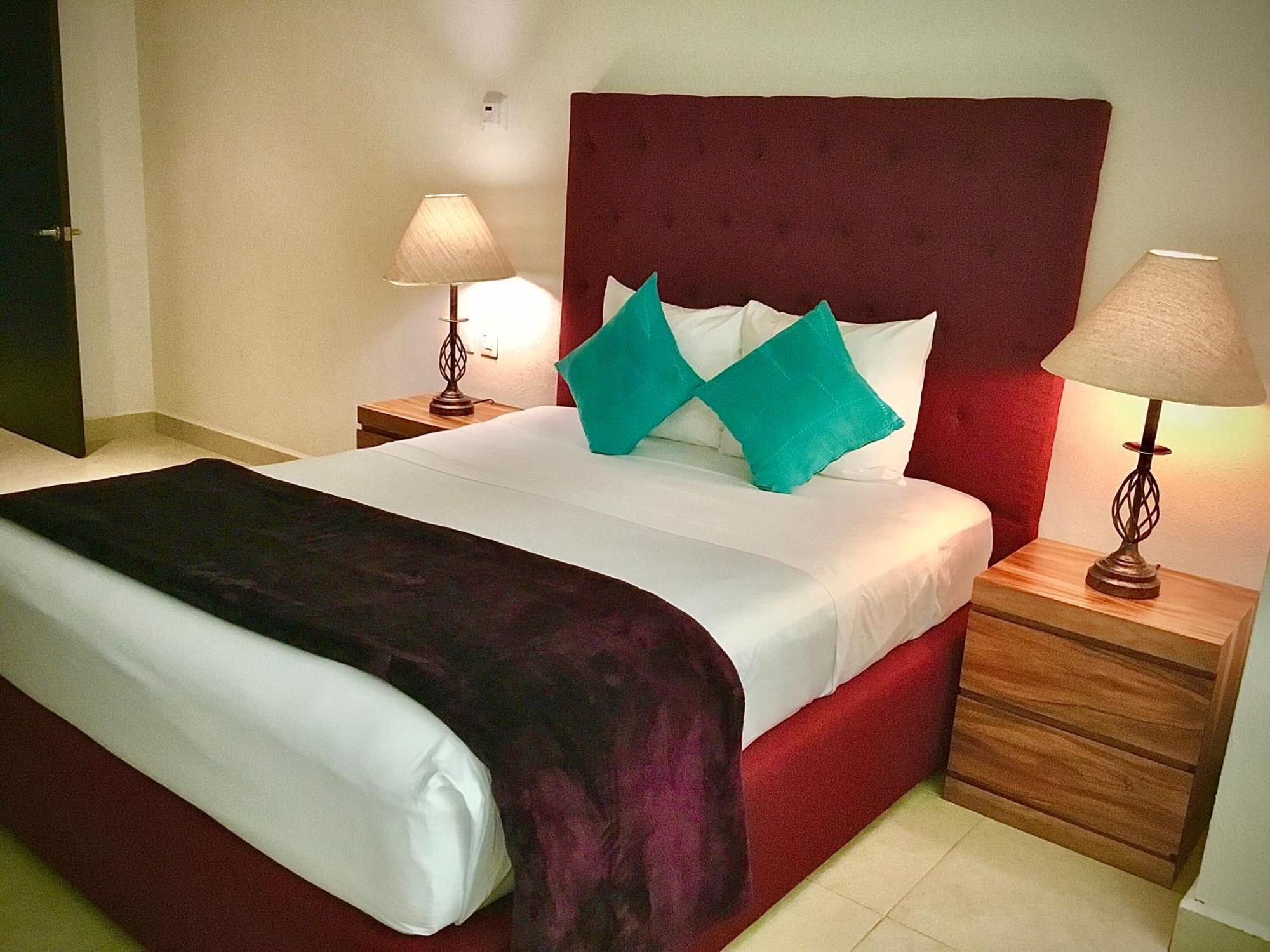 Apartamentos Grand Venetian Puerto Vallarta Quarto foto